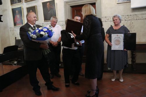 32 Wręczenie medalu Sprawiedliwy Wśród Narodów Świata dla Jana Stolarza