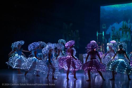 2 "Syrenka Ariel"- Kielecki Teatr Tańca