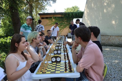 img-6258-copy Szachy – wakacyjny fenomen w Tarnowie