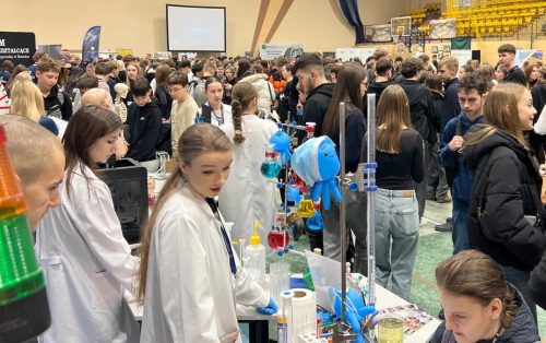 17 Powiatowe Targi Edukacyjne w Brzesku – oferta szkół średnich i nowe kierunki kształcenia