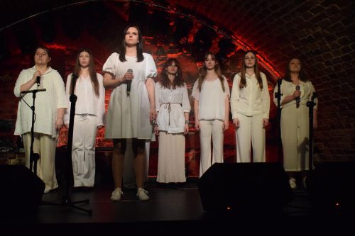 5-copy Koncert Pracowni Piosenki „Transparenty i bandaże”
