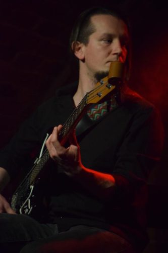 5-copy Zaduszki z Damianem Ukeje w Piwnicach Tarnowskiego Centrum Kultury