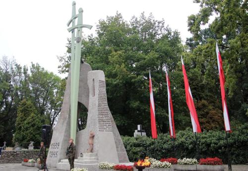 11-copy TARNÓW PAMIĘTA