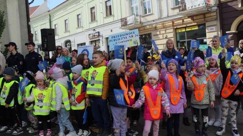 1 695. urodziny Tarnowa - przedszkolaki świętują na Tarnowskim Rynku