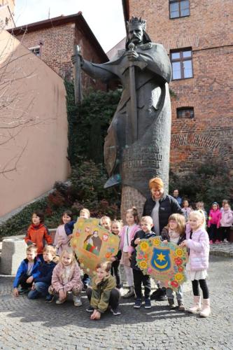 13 695. urodziny Tarnowa - przedszkolaki świętują na Tarnowskim Rynku