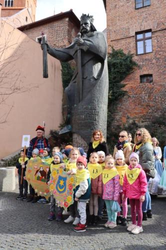 15 695. urodziny Tarnowa - przedszkolaki świętują na Tarnowskim Rynku