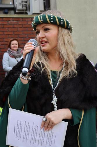 2b 695. urodziny Tarnowa - przedszkolaki świętują na Tarnowskim Rynku