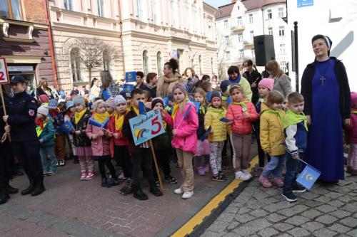 37 695. urodziny Tarnowa - przedszkolaki świętują na Tarnowskim Rynku