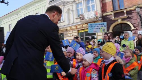 3a 695. urodziny Tarnowa - przedszkolaki świętują na Tarnowskim Rynku