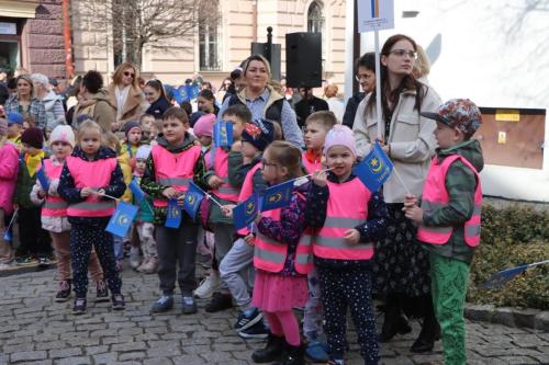 46 695. urodziny Tarnowa - przedszkolaki świętują na Tarnowskim Rynku