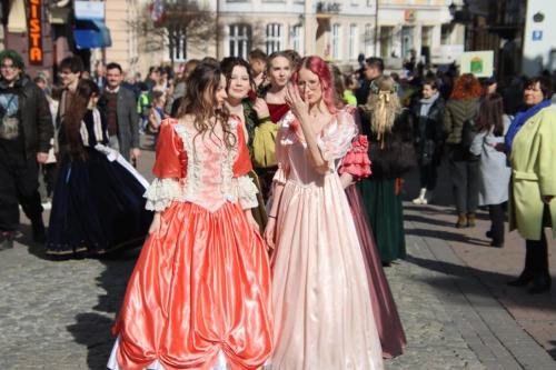 3a 695. urodziny Tarnowa - przedszkolaki świętują na Tarnowskim Rynku