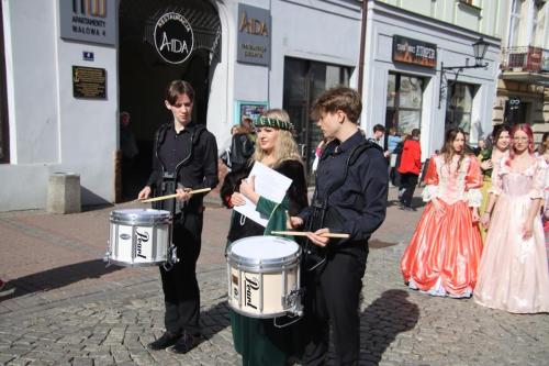 img-1064-copy 695. urodziny Tarnowa - przedszkolaki świętują na Tarnowskim Rynku