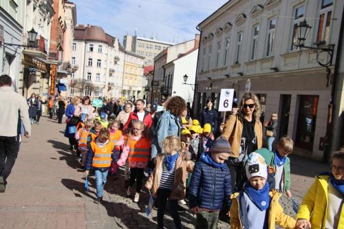 img-1109-copy 695. urodziny Tarnowa - przedszkolaki świętują na Tarnowskim Rynku