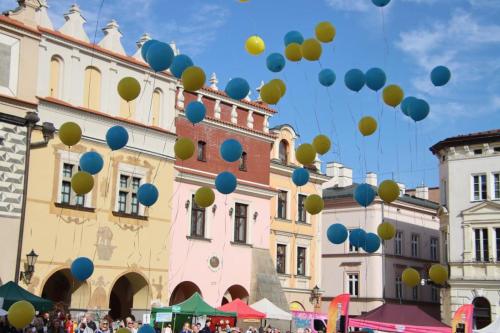 img-1281-copy 695. urodziny Tarnowa - przedszkolaki świętują na Tarnowskim Rynku