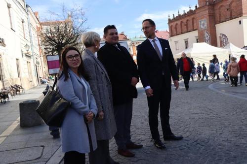 img-6178-copy 695. urodziny Tarnowa - przedszkolaki świętują na Tarnowskim Rynku