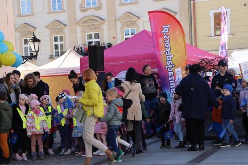 img-6223-copy 695. urodziny Tarnowa - przedszkolaki świętują na Tarnowskim Rynku