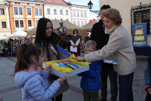 img-6308-copy 695. urodziny Tarnowa - przedszkolaki świętują na Tarnowskim Rynku