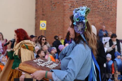 img-6357-copy 695. urodziny Tarnowa - przedszkolaki świętują na Tarnowskim Rynku