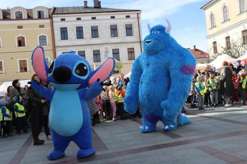 img-6373-copy 695. urodziny Tarnowa - przedszkolaki świętują na Tarnowskim Rynku