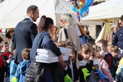 img-6475-copy 695. urodziny Tarnowa - przedszkolaki świętują na Tarnowskim Rynku