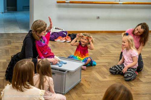 WARSZTATY-57 Zaczarowany Teatr Wyobraźni - warsztaty rodzinne