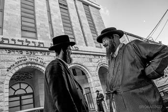 315398336_500409828784718_2254040798419286589_n-Copy "Jerozolima miasto z kamienia i religii" - Przemysław Sroka Fotoreporter, The Krasnals - wystawa "Takie Czasy"