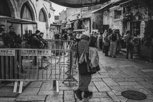 316253898_500409982118036_966473044906863141_n-Copy "Jerozolima miasto z kamienia i religii" - Przemysław Sroka Fotoreporter, The Krasnals - wystawa "Takie Czasy"