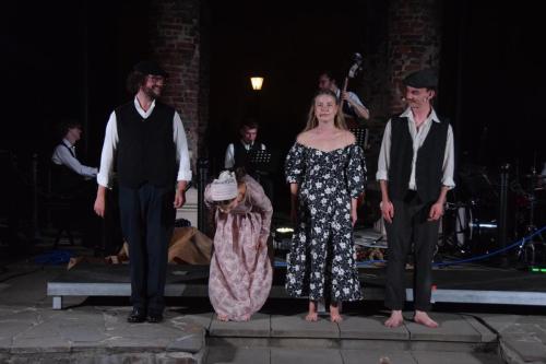 dsc-7257-copy TISCH: Spektakl pod Bimą z udziałem artystów najmniejsza scena świata