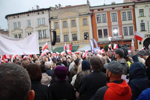 img-8076-copy Tarnów za Trzaskowskim: „Polska cała na Rafała!”