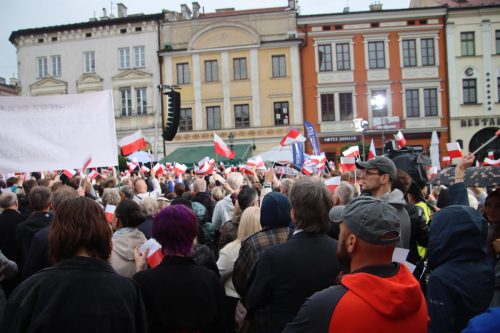 img-8077-copy Tarnów za Trzaskowskim: „Polska cała na Rafała!”