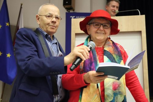 2 Poezja tarnowskich seniorów - "20 lat zapisane w poezji"