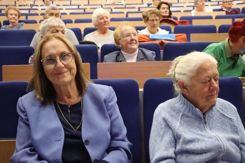 3 Poezja tarnowskich seniorów - "20 lat zapisane w poezji"