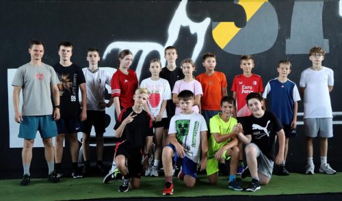 1-copy Wakacyjny turnus - Summer Mini Camp w UNIT 37