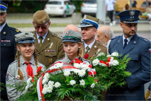 tpl-1086-copy Uroczyste odsłonięcie tablicy poświęconej Polkom wywiezionym do KL Ravensbrück