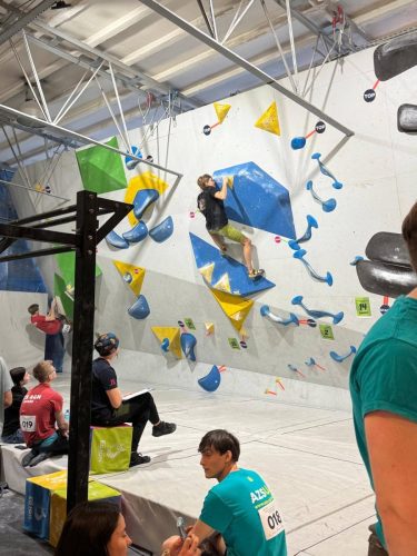 648343744_1352611490231210_7021121222336032142_n Tarnów po raz pierwszy gospodarzem Akademickich Mistrzostw Małopolski w boulderingu