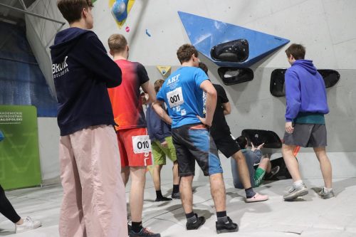 img-7571-copy Tarnów po raz pierwszy gospodarzem Akademickich Mistrzostw Małopolski w boulderingu