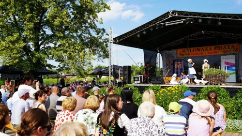 060 Zalipie znów rozkwitło kwiatami i kolorami – finał 62. Konkursu „Malowana Chata”