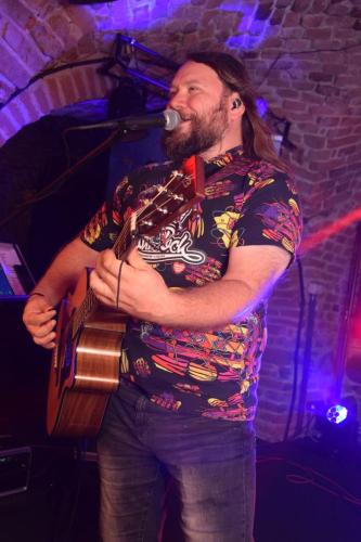 dsc-0091-copy Zenek Kupatasa Akustyczna Domóweczka w Stowarzyszeniu Stowarzyszenie "Przepraszam"