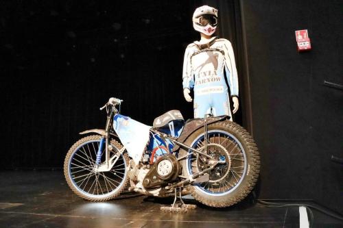 17 Autona Unia Tarnów gotowa na nowy sezon – prezentacja drużyny i sponsora