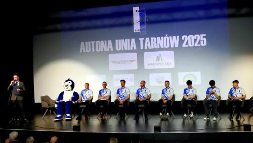 18 Autona Unia Tarnów gotowa na nowy sezon – prezentacja drużyny i sponsora